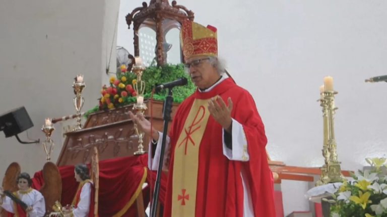 نيكارغوا تطلق سراح الأسقف رولاندو ألفاريز ثم تعيد إعتقاله