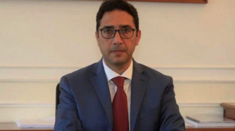 نائب حاكم المصرف: يمكننا تحرير الليرة بقرار سياسي