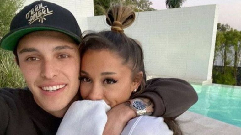 هل انفصلت أريانا غراندي عن زوجها؟