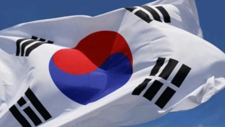 إعلان حالة الطوارئ وفرض الأحكام العرفية في كوريا الجنوبية