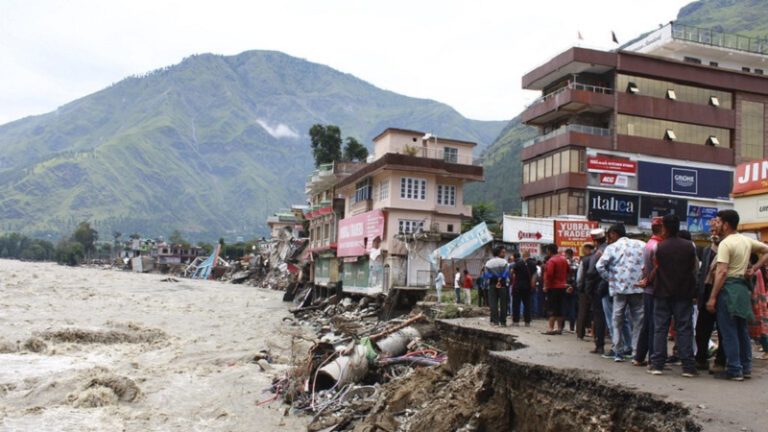 ضحايا بسبب الأمطار الموسمية في الهند