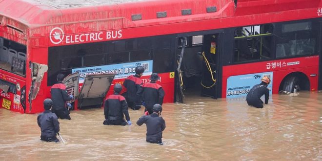 بالفيديو.. فيضانات وانزلاقات تربة في كوريا الجنوبيّة