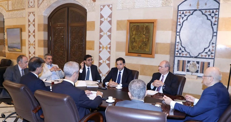 هل يغطي “التيار” تشريعاً يطلبه نواب الحاكم؟