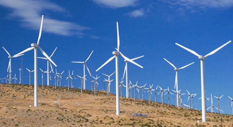 مصر توقع اتفاقية إنشاء محطة لطاقة الرياح