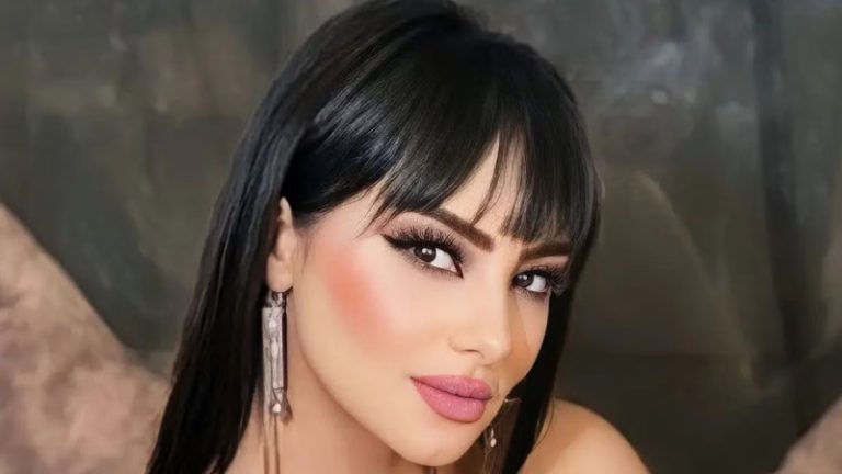 بالصورة.. إدخال إنجي خطاب إلى المستشفى