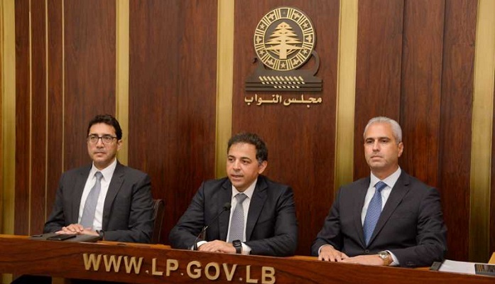 نواب الحاكم إلى الاستقالة الثلاثاء.. وبرّي يرفض تعيين منصوري