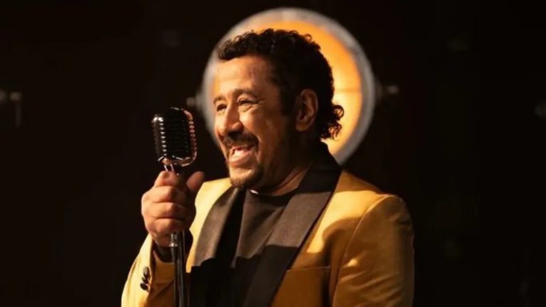 الشاب خالد: “تمنيت الموت لوالدي”