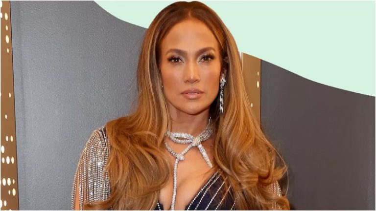 بالصور.. موقف محرج لجينيفر لوبيز قبل دخول “الجيم”