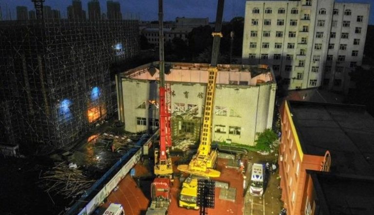 بالفيديو.. مقتل 11 شخصاً بإنهيار سقف مدرسة في الصين