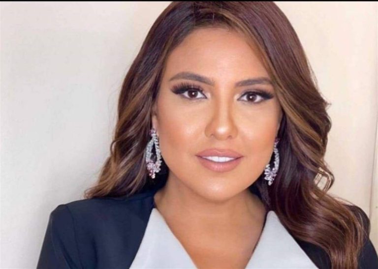 مي كساب تنعى والدها