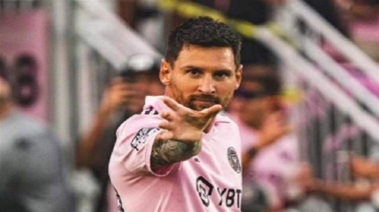 بالفيديو.. ماذا تعني طريقة إحتفال ميسي؟