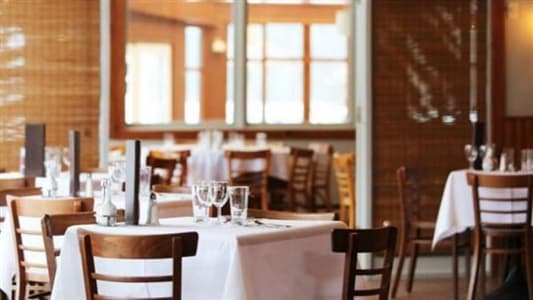 حملة لمصلحة الإقتصاد في المطاعم وأحواض السباحة