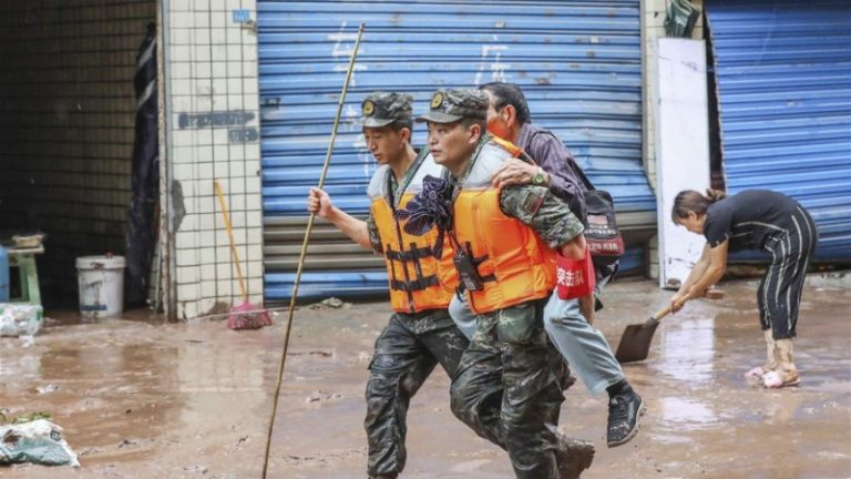 قتلى بأمطار غزيرة في الصين