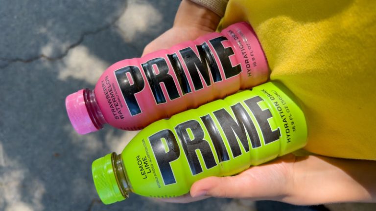 ما تأثير مشروبات الطاقة على طول قامة الأطفال؟