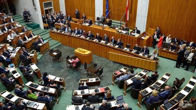 بعد سلسلة من الفضائح.. النمسا تشدّد قانون مكافحة الفساد