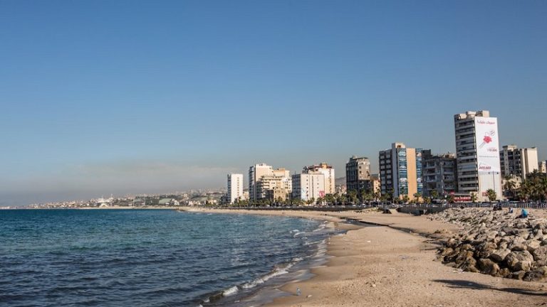 قضية “البيكيني” في صيدا تعود إلى الواجهة