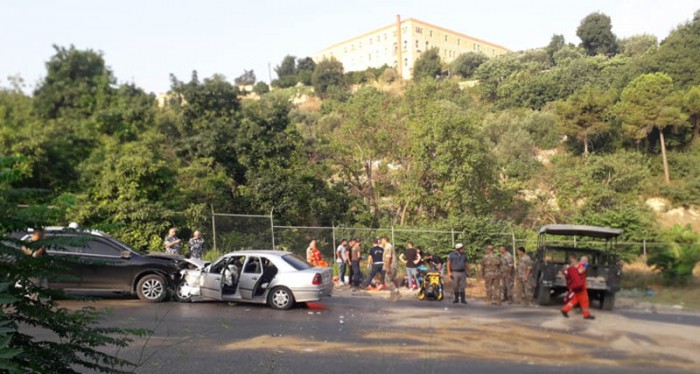 بالصور… قتيل و5 جرحى بحادث سير في جعيتا