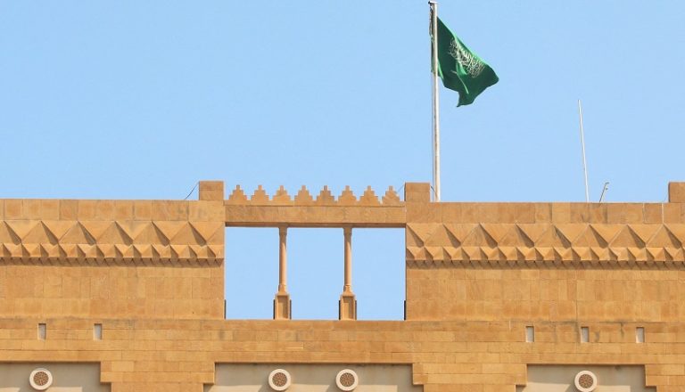 السعودية تدعو السعوديين لمغادرة لبنان بسرعة!