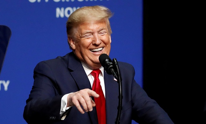 ترامب يسخر من صحة بايدن العقلية!