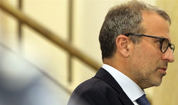 باسيل – “الحزب”: لعب من تحت الطاولة!