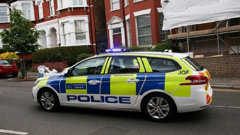 احتجاز ثلاثة أجانب في بريطانيا بشبهة “التجسس لصالح روسيا”