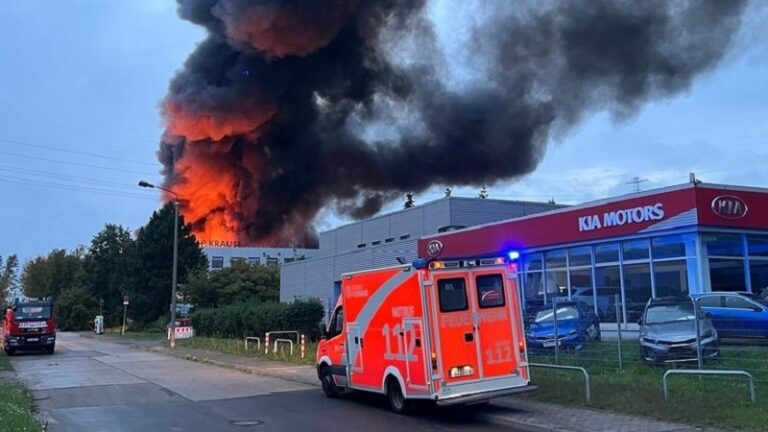 بالفيديو: حريق ضخم في برلين