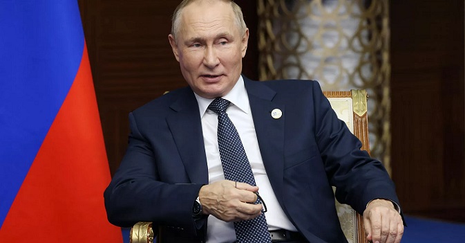 بوتين: التخلص من الدولار بين دول الـ”بريكس” عملية لا رجعة عنها