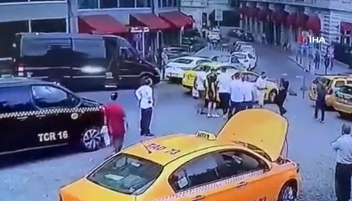 بالفيديو.. سائق أجرة يقتل مغربي في تركيا