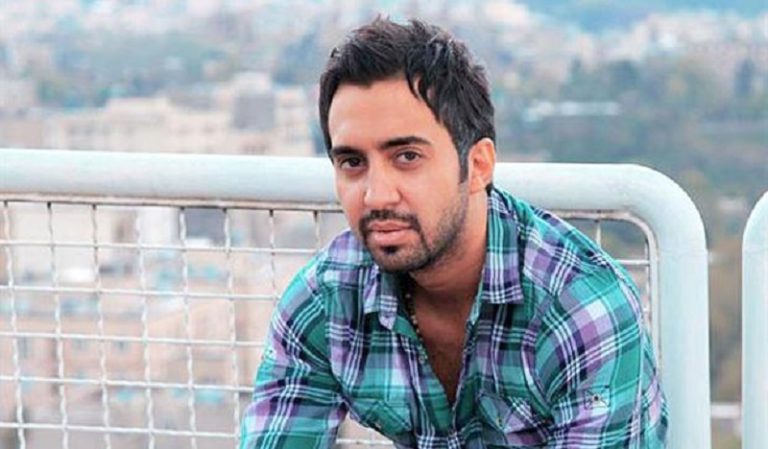 توقيف مغني إيراني يعترض على الحجاب!