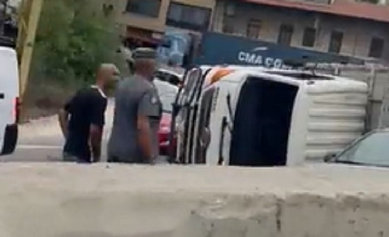 فيديو لانقلاب شاحنة الكحالة قبل الإشكال
