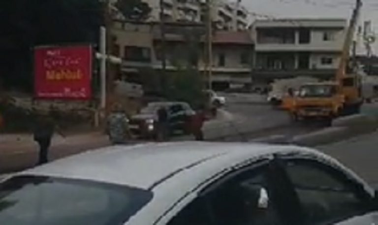 طريق الكحالة ستبقى مقطوعة!