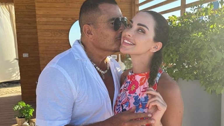 علاقة حب بين داليدا خليل وعمرو دياب؟