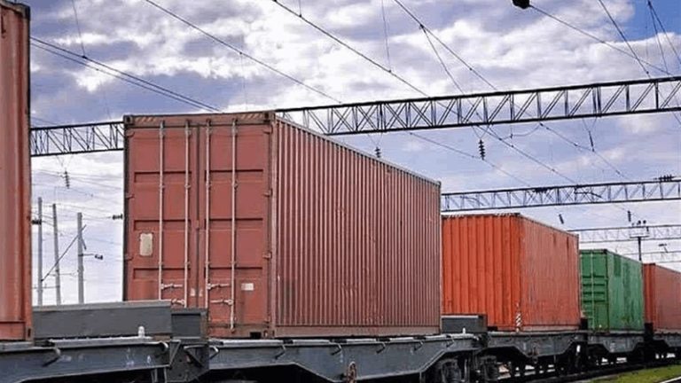 وصول أول قطار ترانزيت روسي – سعودي إلى إيران