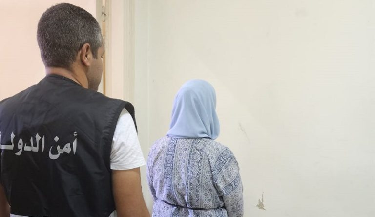 ختم مركز طبي “غير مرخّص” بالشمع الأحمر في المنية