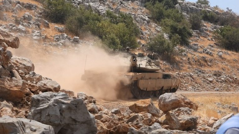 بالفيديو والصور: بدء تعبيد “طريق البداية” في كفرشوبا