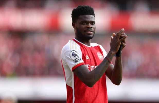 أرسنال يرفض التخلي عن بارتي