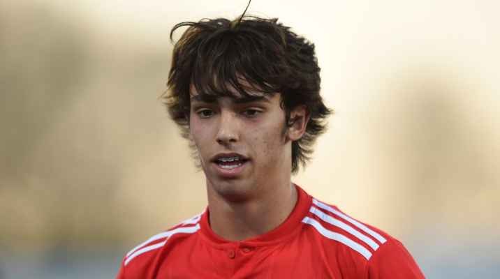 صفقة تبادلية بين برشلونة واتلتيكو مدريد