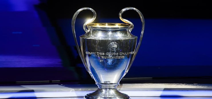 قرعة دوري أبطال أوروبا لكرة القدم ترحم الكبار وتستثني باريس سان جيرمان