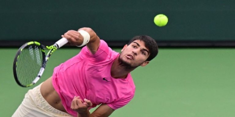 الكاراز يحافظ على صدارة تصنيف لاعبي التنس