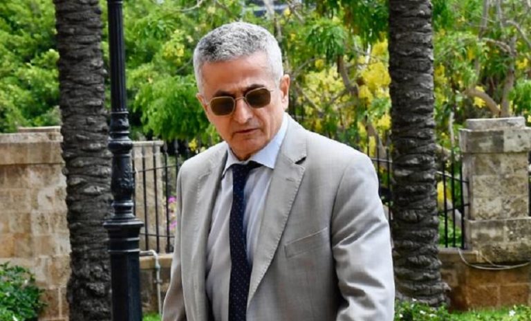 ميقاتي يكلّف خليل بإعداد مشروع قانون اقتراض من مصرف لبنان