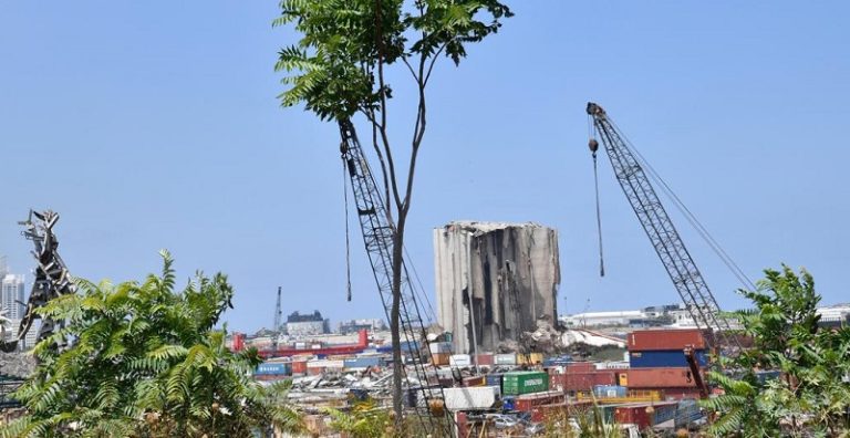 اعتصام لنقابة مالكي الشاحنات العمومية في مرفأ بيروت