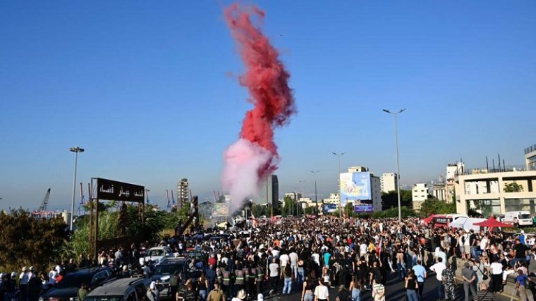 مسيرة لأهالي ضحايا انفجار المرفأ في بيروت