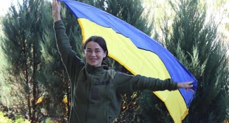 تحرّش وتمييز و”أشياء أخرى”.. مجندات أوكرانيات يروين معاناتهن