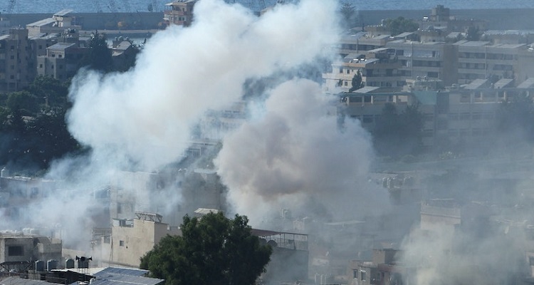 بالفيديو- إنهيار للهدنة.. وتجدد للاشتباكات في مخيم عين الحلوة