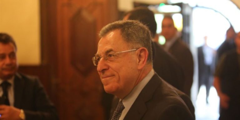 أمر اليوم لتيار المستقبل: إسقاط السنيورة