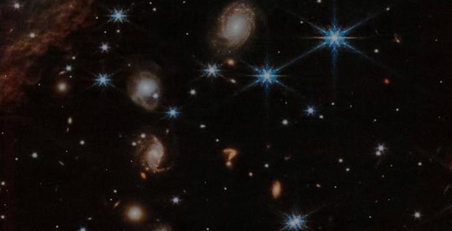 بالصور.. “علامة استفهام” في الفضاء  حيّرت العلماء!