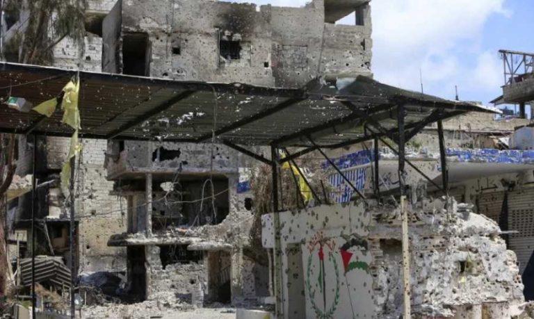 توتر ونزوح في عين الحلوة