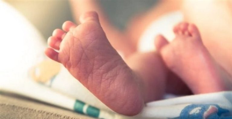 عودة ظاهرة ترك الرضع على الطرقات… تقاطع أزمات نفسيّة واجتماعيّة واقتصاديّة