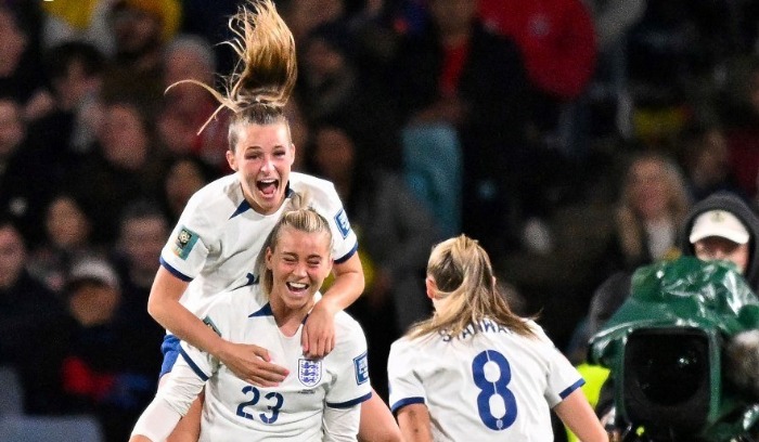 إنكلترا ستواجه أوستراليا في نهائي مونديال السيدات
