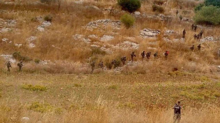 قوة معادية تجتاز السياج التقني عند عيترون